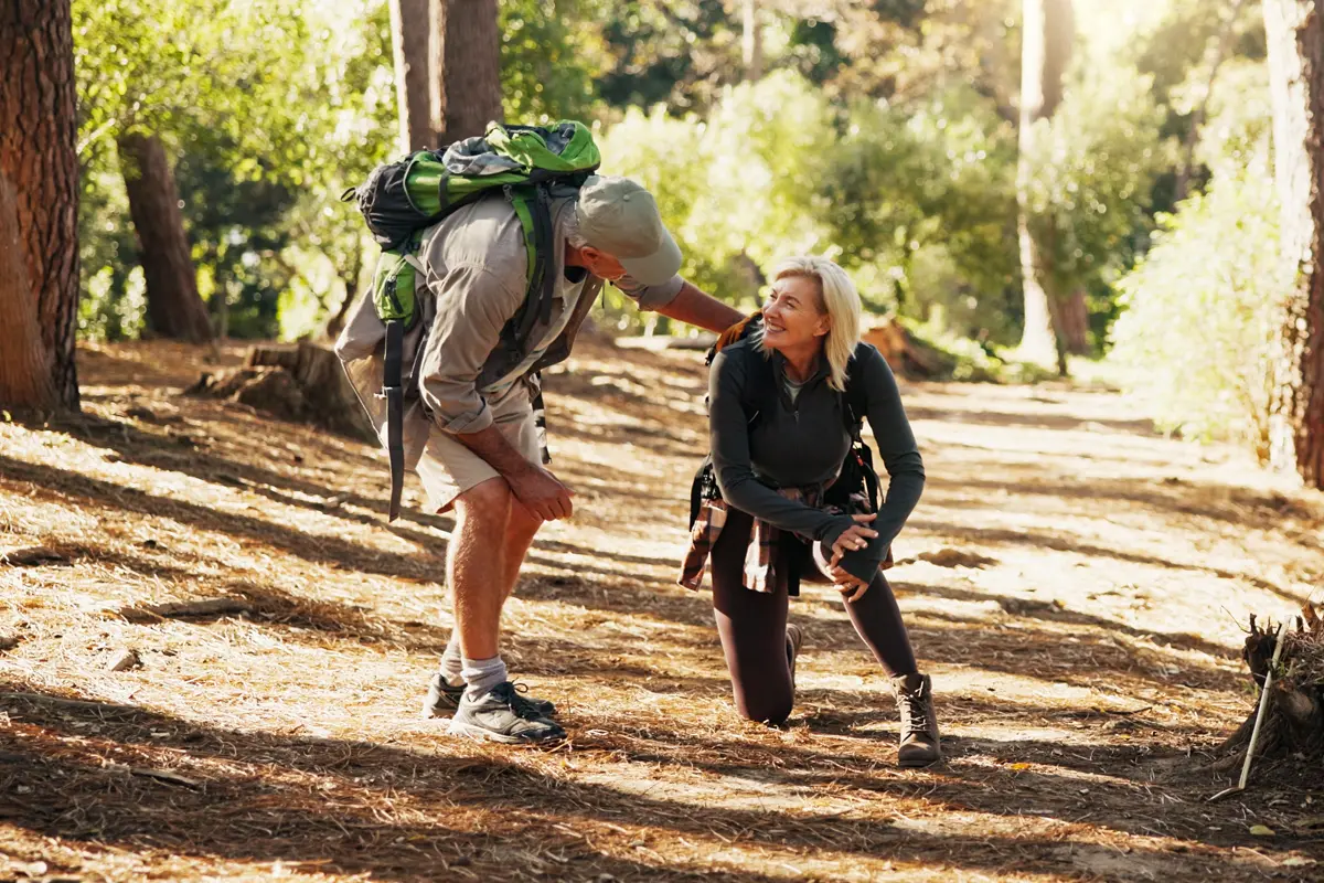 Photo of hiker with knee pain